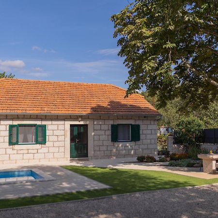 Experience Village Life - Jokini Dvori With Private Pool Pakovo Selo Eksteriør billede