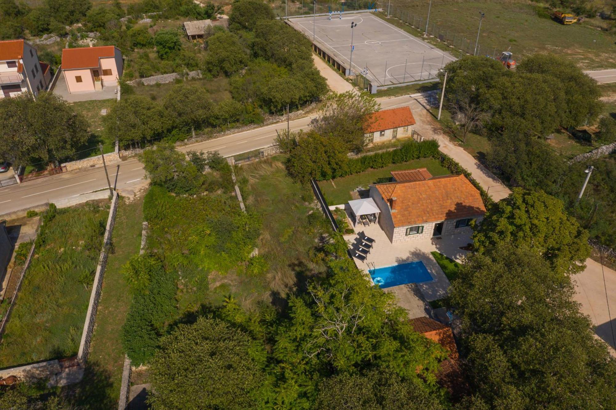 Experience Village Life - Jokini Dvori With Private Pool Pakovo Selo Eksteriør billede